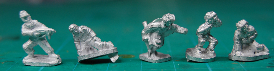 Preparing 15mm miniatures for painting